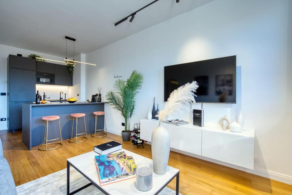 Italianflat - Canal Couture, Navigli Luxury Retreat ميلان المظهر الخارجي الصورة